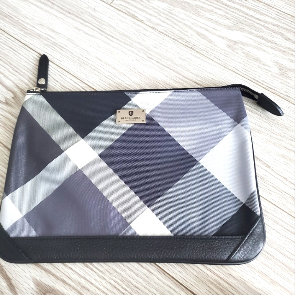 Blue Label Pouch- Burberry